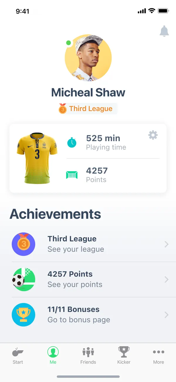 LearnMatch profile: playing time, points and league shown on a football shirt card.
